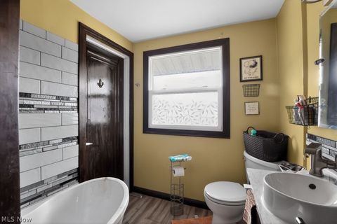 Tiny photo for 627 Hall Street NW, Warren, OH 44483 (MLS # 5202312)