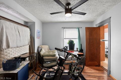 Tiny photo for 627 Hall Street NW, Warren, OH 44483 (MLS # 5202312)