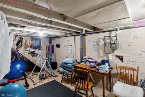 Tiny photo for 627 Hall Street NW, Warren, OH 44483 (MLS # 5202312)