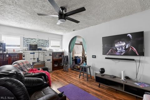 Tiny photo for 627 Hall Street NW, Warren, OH 44483 (MLS # 5202312)