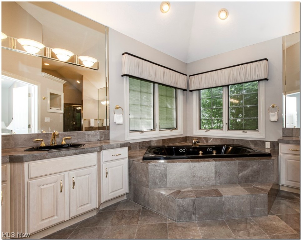 Aberdeen/Golf Course Community - Residential