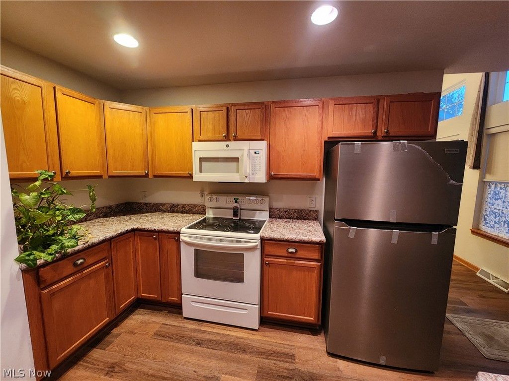 Photo of 125 Fitch Boulevard #204, Youngstown, OH 44515 (MLS # 5200733)