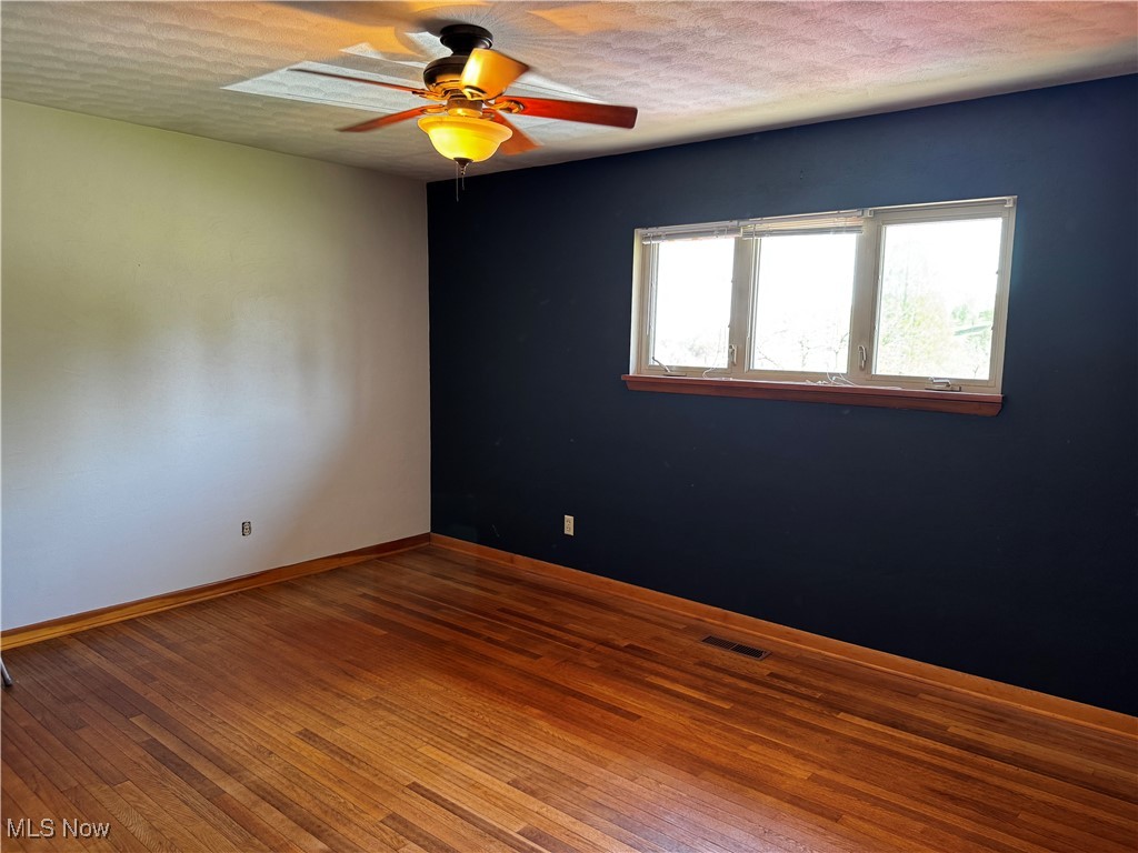 72220 E Sharon Road, Bridgeport, Ohio image 24