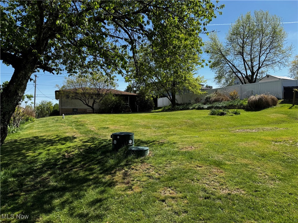 72220 E Sharon Road, Bridgeport, Ohio image 8