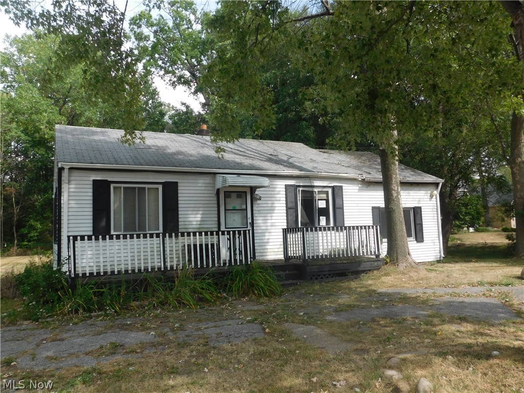 Potential, potential, potential! This sums up this home. Located in Mentor on 306, this 1000 plus square foot home is situated on a half an acre with a two car detached garage. This home has two full bathrooms, with one being in the master bedroom. Make an appointment to see this home today!