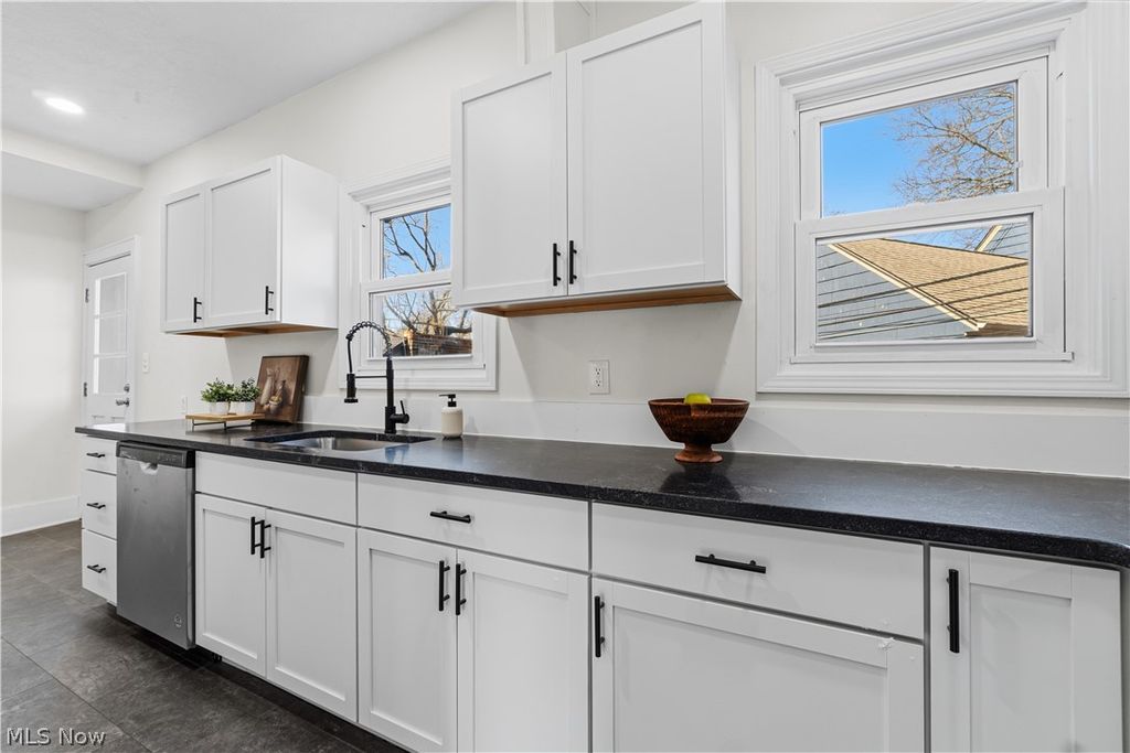 Photo of 14605 S Woodland Road, Shaker Heights, OH 44120 (MLS # 5210908)
