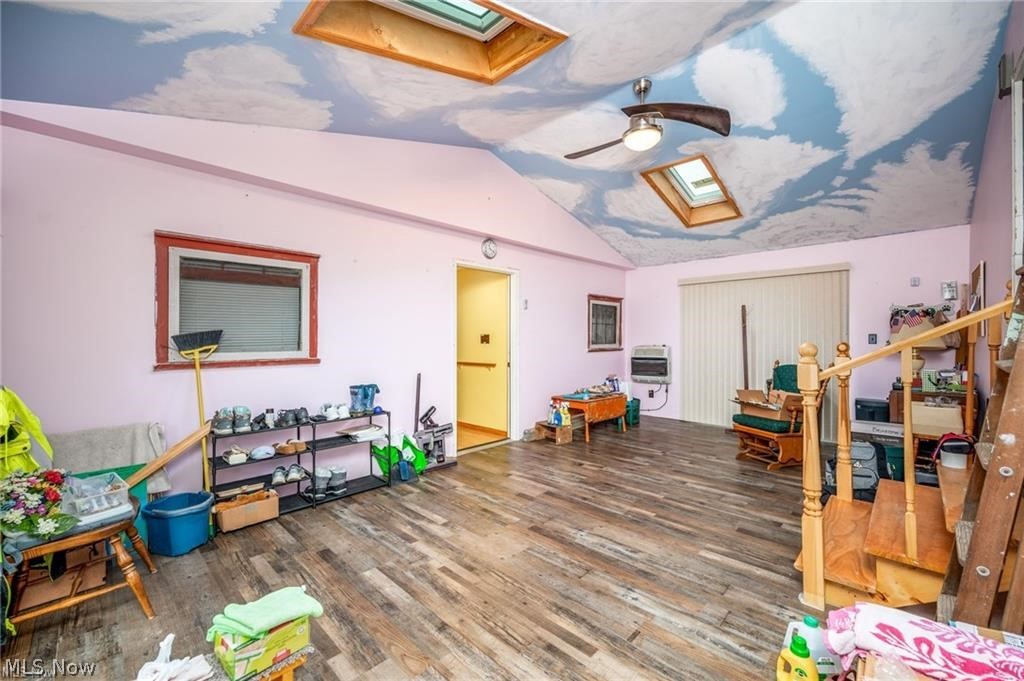 Votaws 1st Add/Guilford Lake Sta - Residential