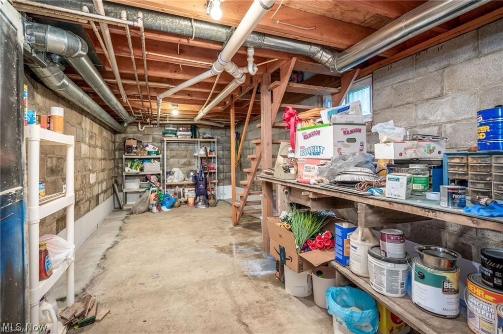 Votaws 1st Add/Guilford Lake Sta - Residential