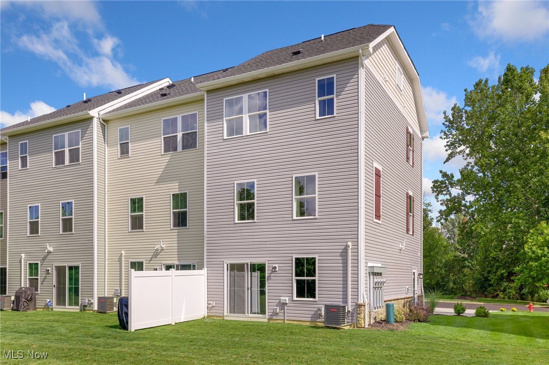 Townhomes/Stonebridge Ph 1 - Residential