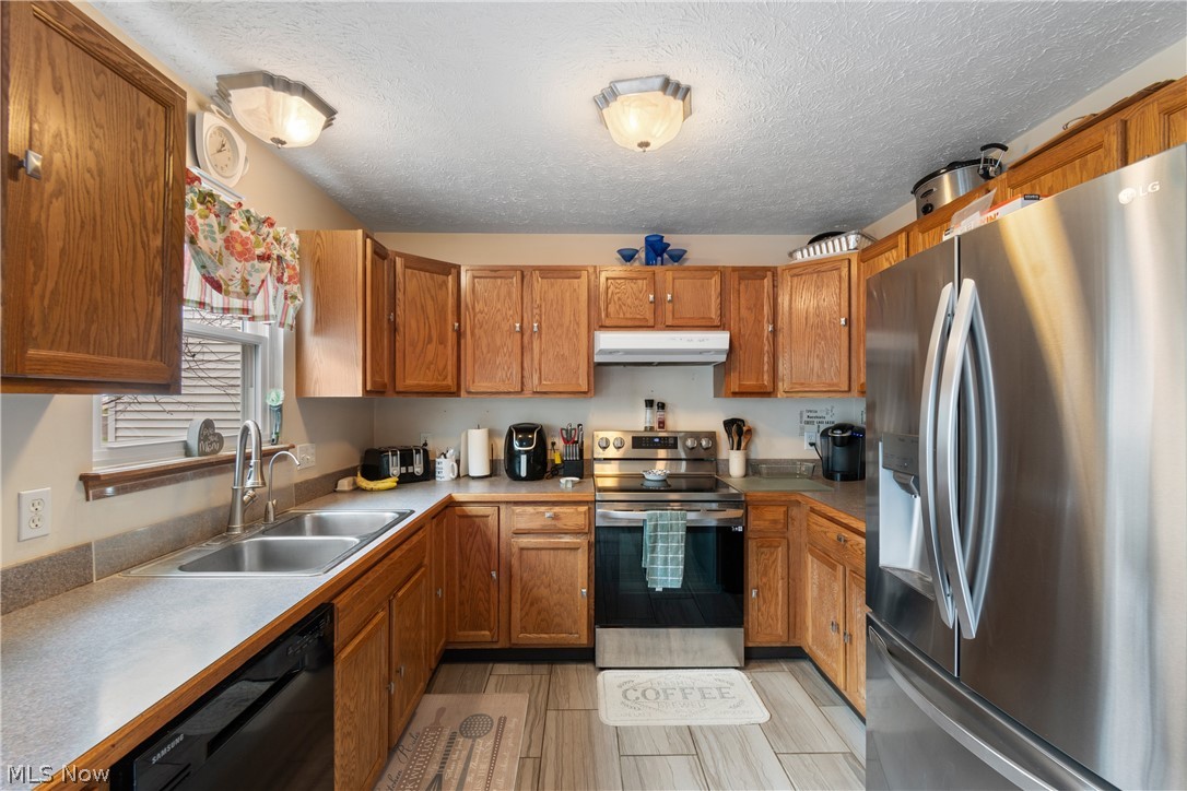 Lakes/Brittany Pointe - Residential