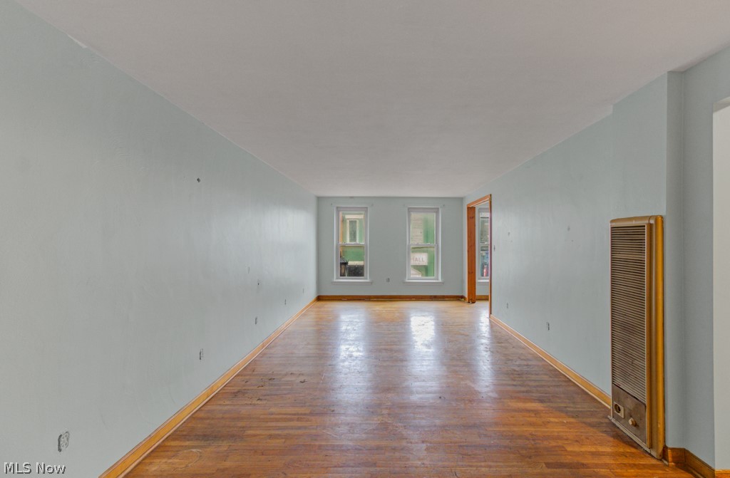 Village/Minerva - Commercial Sale