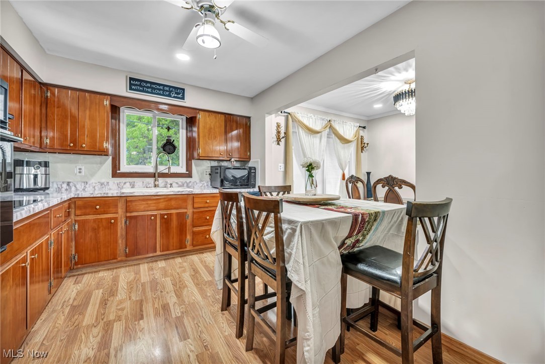 3226 Woodlawn Drive, Parma, Ohio image 13