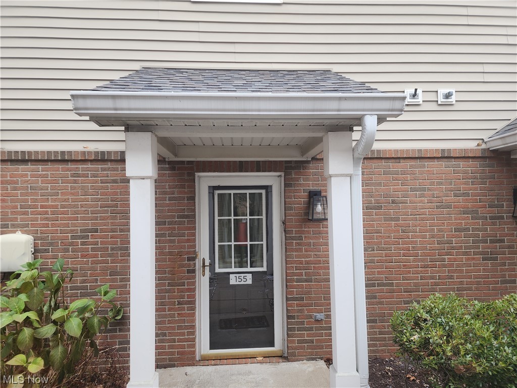 The Will and Grace Team proudly present 3371 Lenox Village Dr, #155 Fairlawn. Comfy, Cozy and Convenient best describe this freshly painted and renewed 2 Bedroom / 2 Bath condo, with all the amenities that you would need. Improvements include the following, New Lennox furnace (2022), Radon Mitigation System (2022), Newer HW Tank, Newly installed Bathroom Vanity including sink top and new fashion faucet (2024). Enjoy this first floor living in a private community, located near shopping , expressway, restaurants, and night life. The first thing that will catch your attention is the beautiful hardwood flooring in the living room and dining room as well as the spacious master suite with it's own private bath. Next you will see the rich oak cabinets, with marble countertops. Oh, don't forget the convenient laundry room off the wing of the kitchen. All Stainless Steel appliances convey as well as washer and dryer So many features that you will enjoy, we invite you to come and see it for yourself. All units include 1 car detached garage