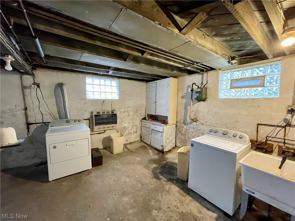 Goodyear Heights - Residential Lease