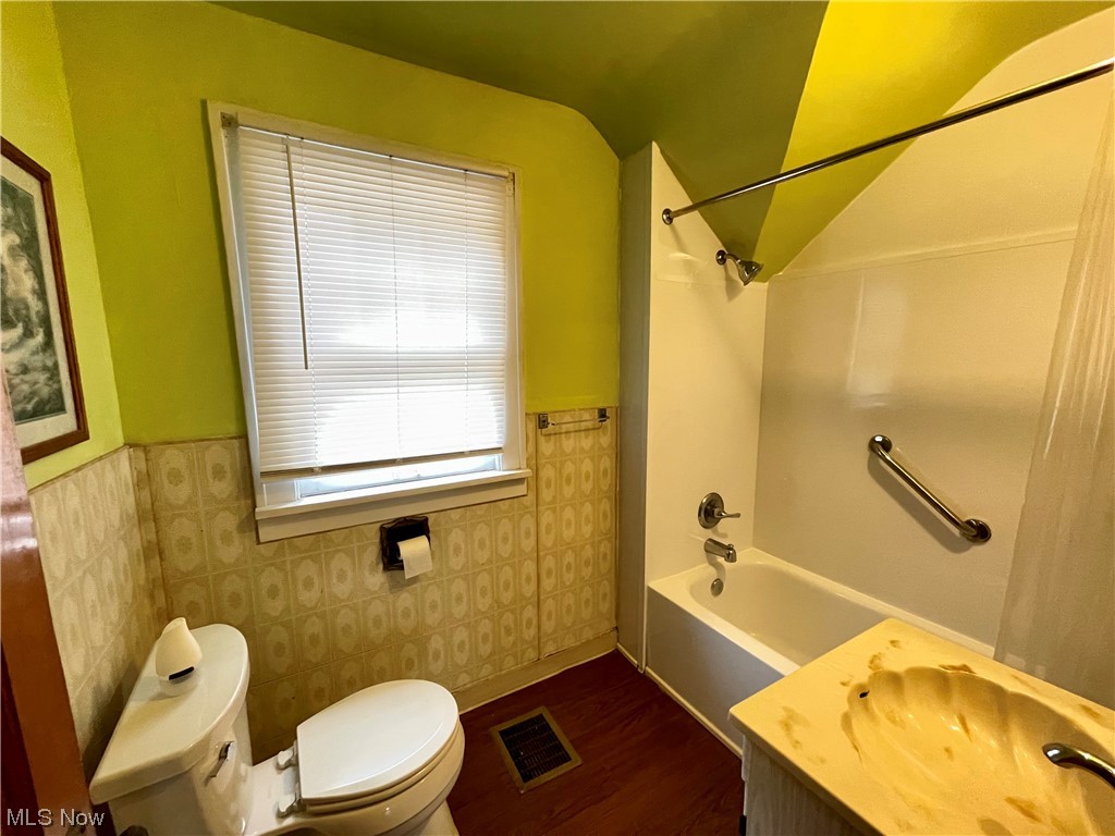 Goodyear Heights - Residential Lease