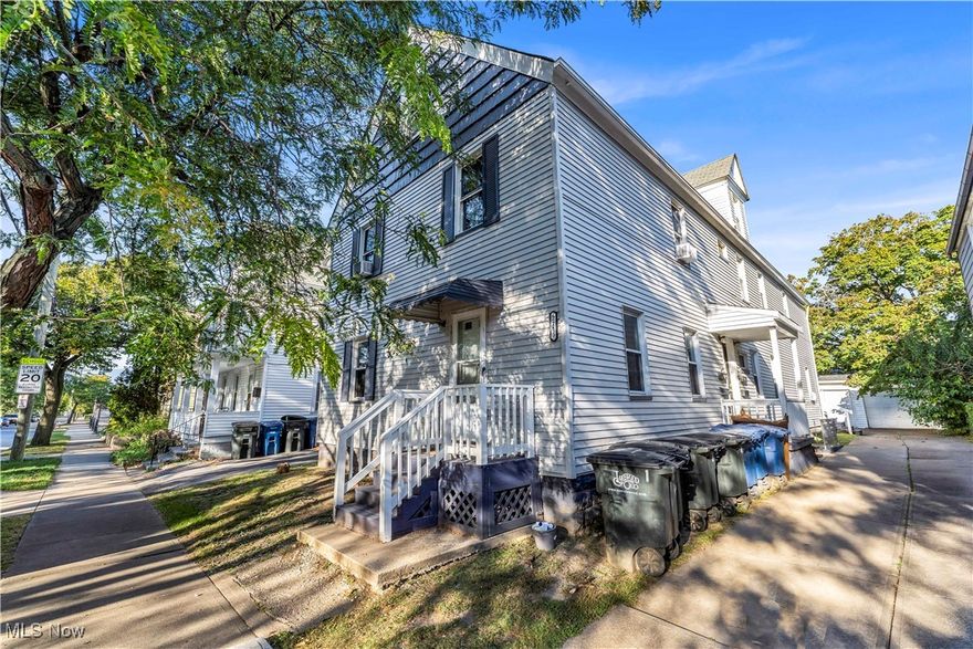 2115 Dowd Ave | Unit 1, Lakewood - Spacious 2-bed 1-bath multi-family home! //

$ 850 rent / $ 850 deposit //
$55 application fee per adult //
1-2 pets OK in this unit. After application pre-approval, a PetScreening is required for any animals to proceed with one of our properties; a PetScreening affidavit is still required if you have no pets. (Some breed restrictions apply per HUD guidelines). //
NO SMOKING //
1 time $139 non-refundable set up fee paid at lease signing //

$35/month required resident benefit package; can include personal property/liability insurance for an additional $10/month for $45/month total. //

After application Pre-Approval 1 applicant per household application is required to fill out a PetScreening application, before being about to proceed with placing a Reservation Fee for one of our properties. You will receive a pre-approval for your application and in order to proceed, the PetScreening is required. Even if you have NO pets - this application must be filled out. One time, non-refundable pet fee of $250-600 per animal applies to all pets & must be paid before or when you pay your first month rent. (No fee for qualified assistance animals). //

Our application is processed through secure site: Findigs, and they require ID and income verification. Without this, your application will not be processed. They offer 24/7 chat support on their application directly if you have any questions. //

BEDROOMS:2 //
BATHROOMS:1 //
APPLIANCES PROVIDED:N/A //
UTILITIES / RESIDENT RESPONSIBILITY: Resident pays gas and electric and is responsible for snow removal. //

Serious inquiries only.