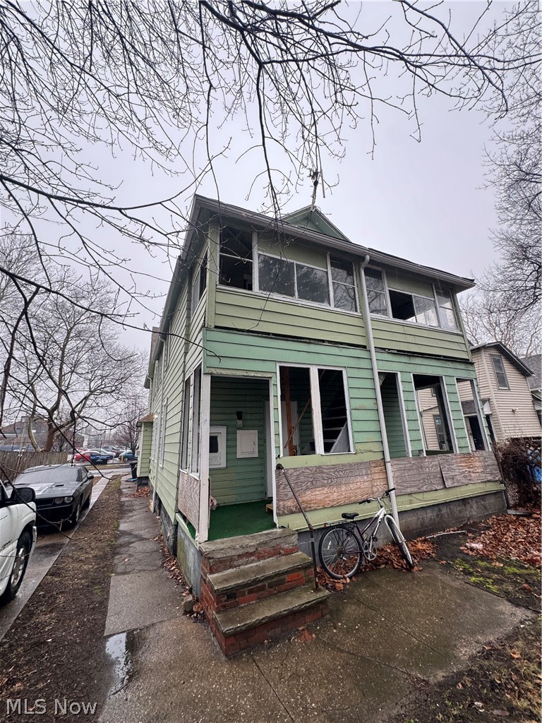 1427 E 51st Street