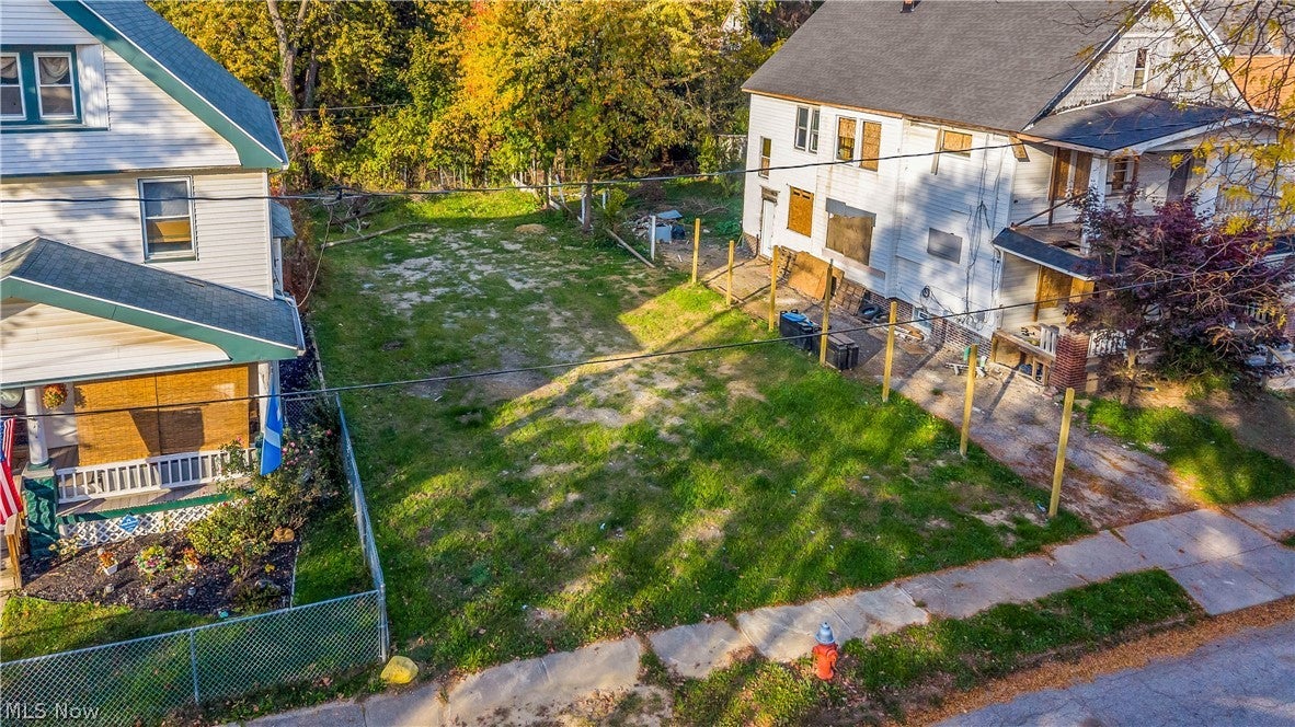 2120 Kenneth Avenue