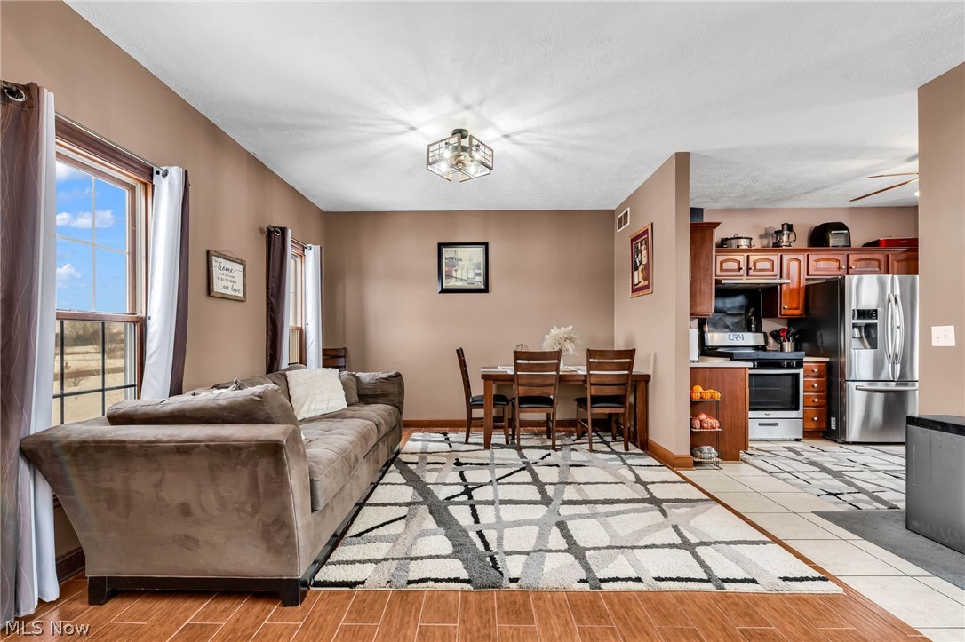 3401 Whitetail Drive W