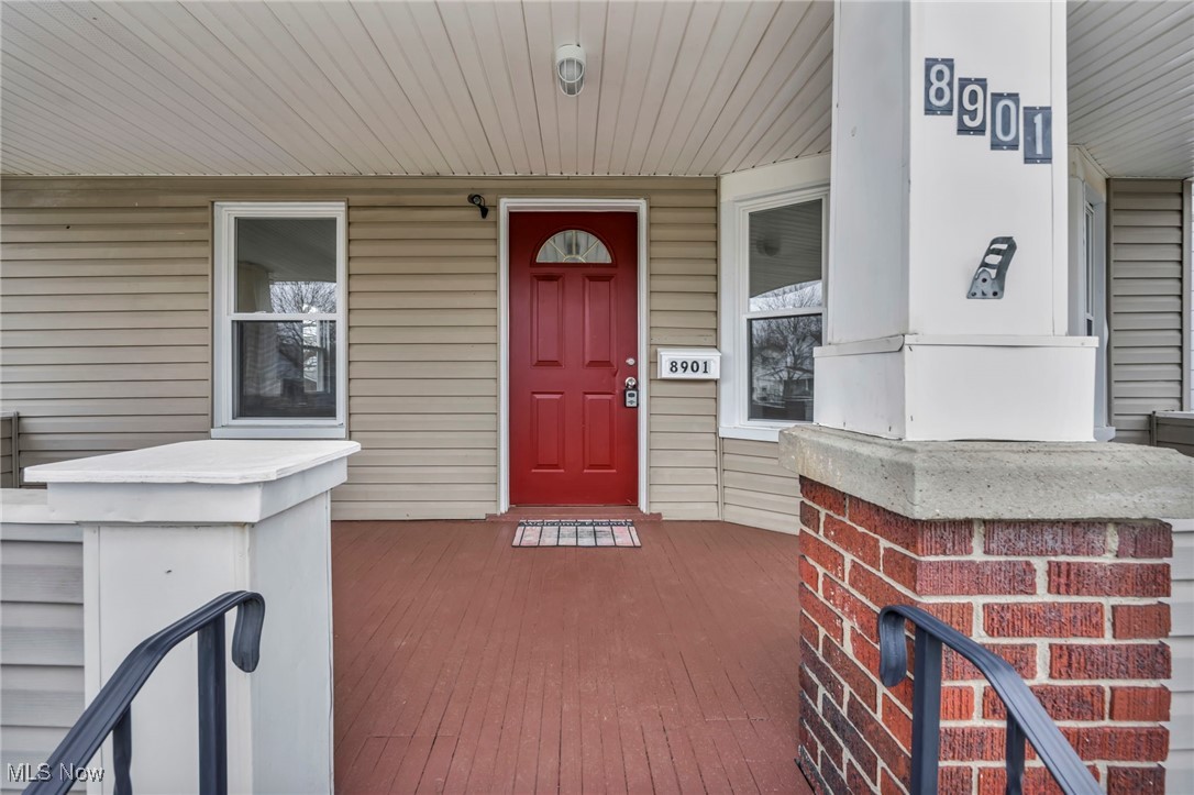 8901 Rosewood Avenue, Cleveland, Ohio image 2