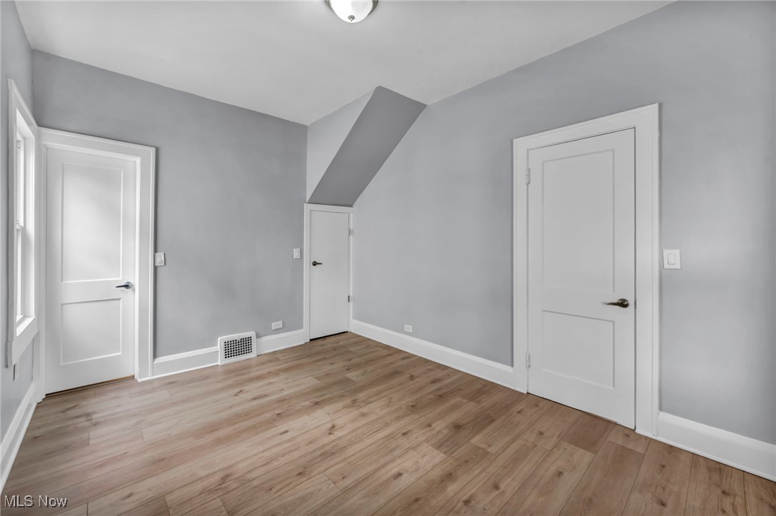 8901 Rosewood Avenue, Cleveland, Ohio image 17