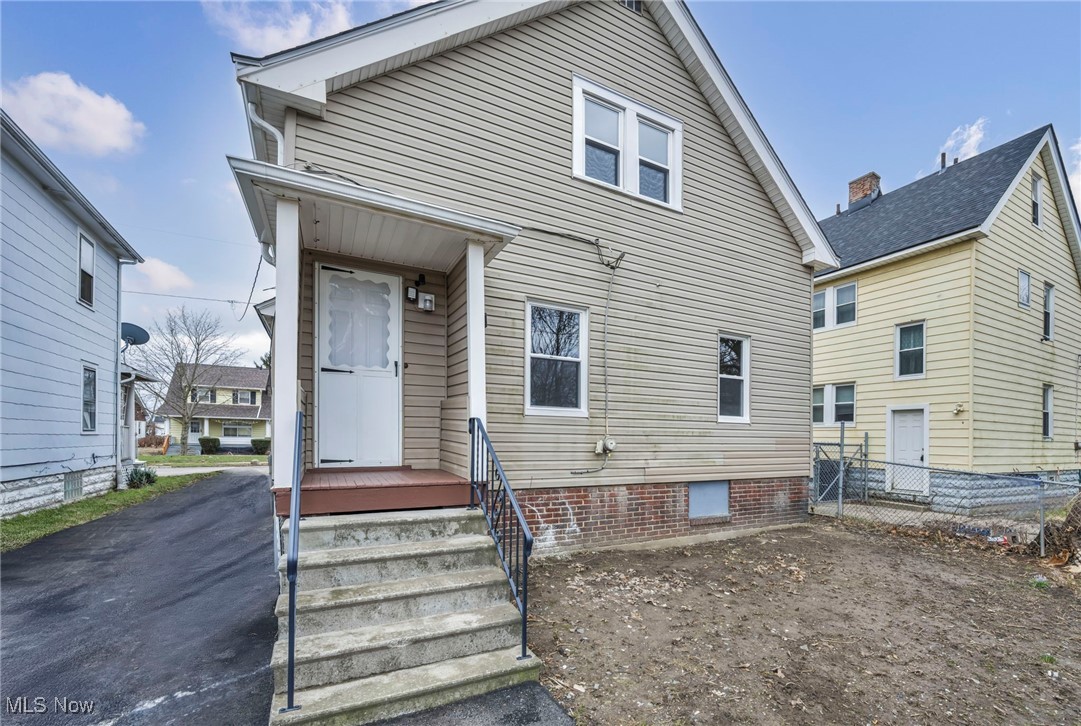 8901 Rosewood Avenue, Cleveland, Ohio image 30