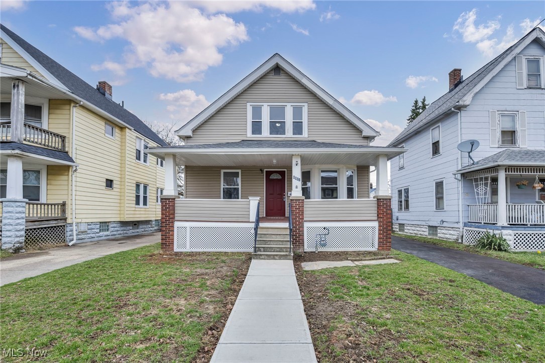 8901 Rosewood Avenue, Cleveland, Ohio image 1