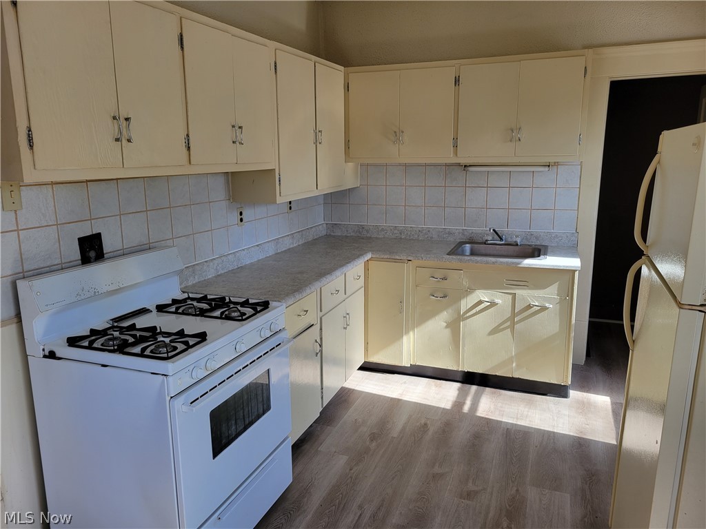 Hall Park - Residential Income