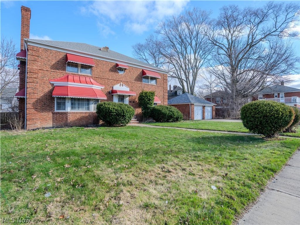 Photo of 13699 Cedar Road, University Heights, OH 44118 (MLS # 5194479)