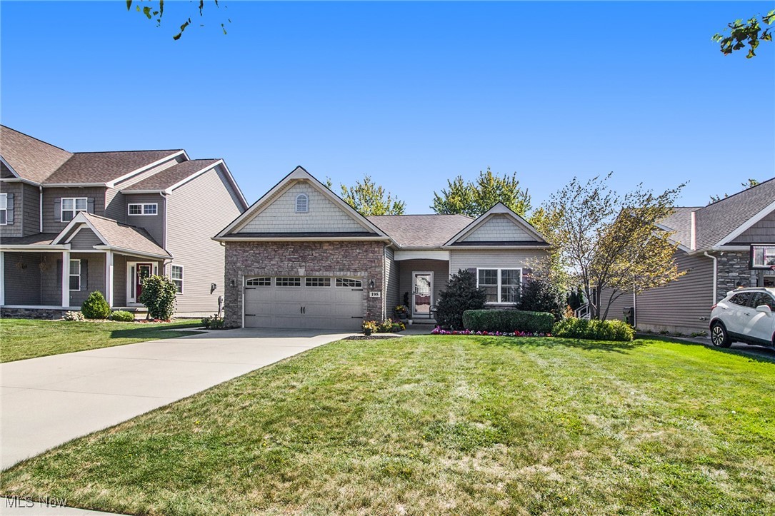 195 Shoreland Circle, Willowick, Ohio image 1