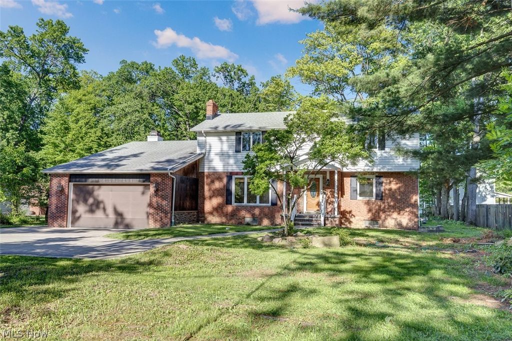 Photo of 9985 Prospect Road, Strongsville, OH 44149 (MLS # 5214882)
