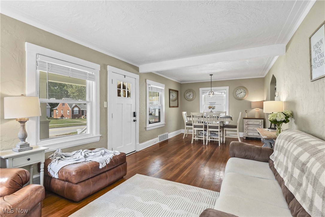 Lorain Woods - Residential