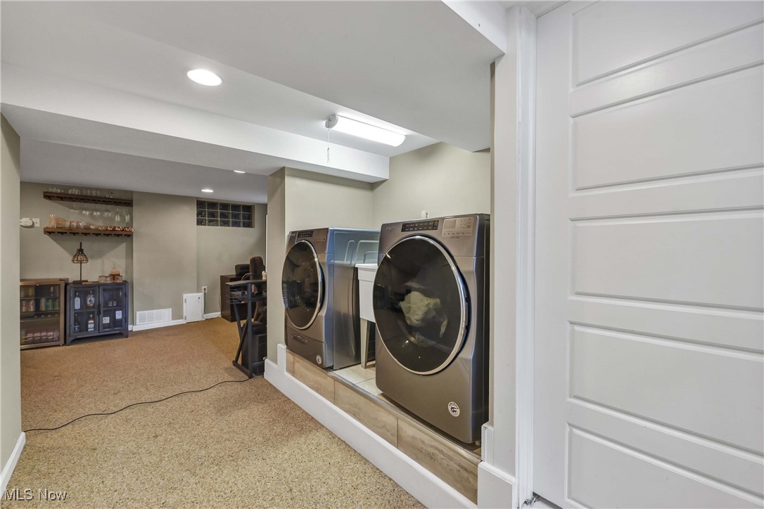 Lorain Woods - Residential