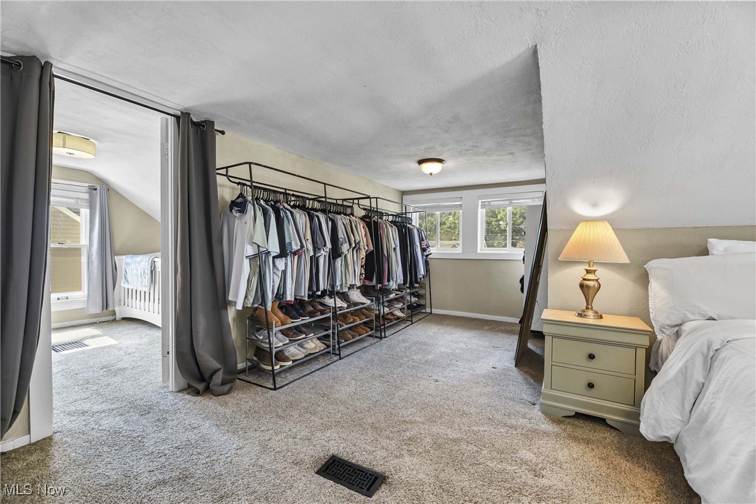 Lorain Woods - Residential