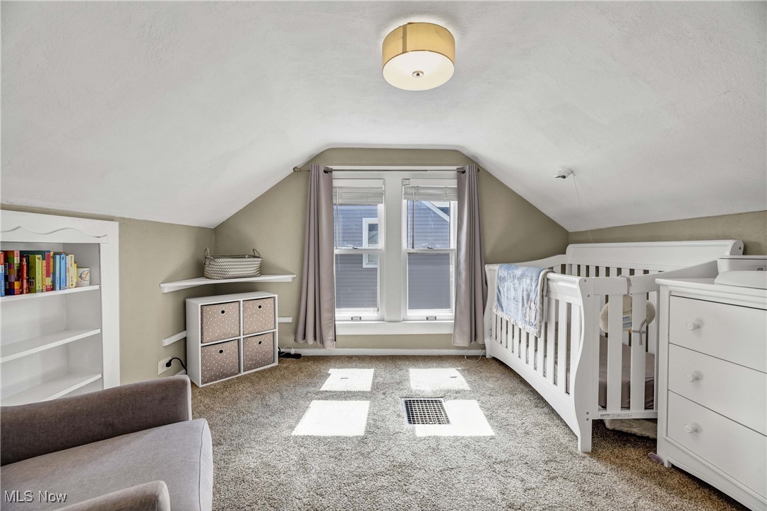 Lorain Woods - Residential