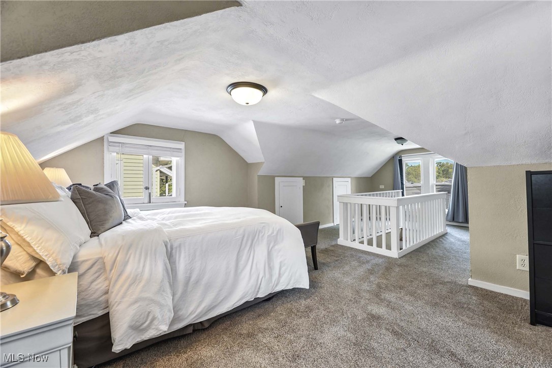 Lorain Woods - Residential