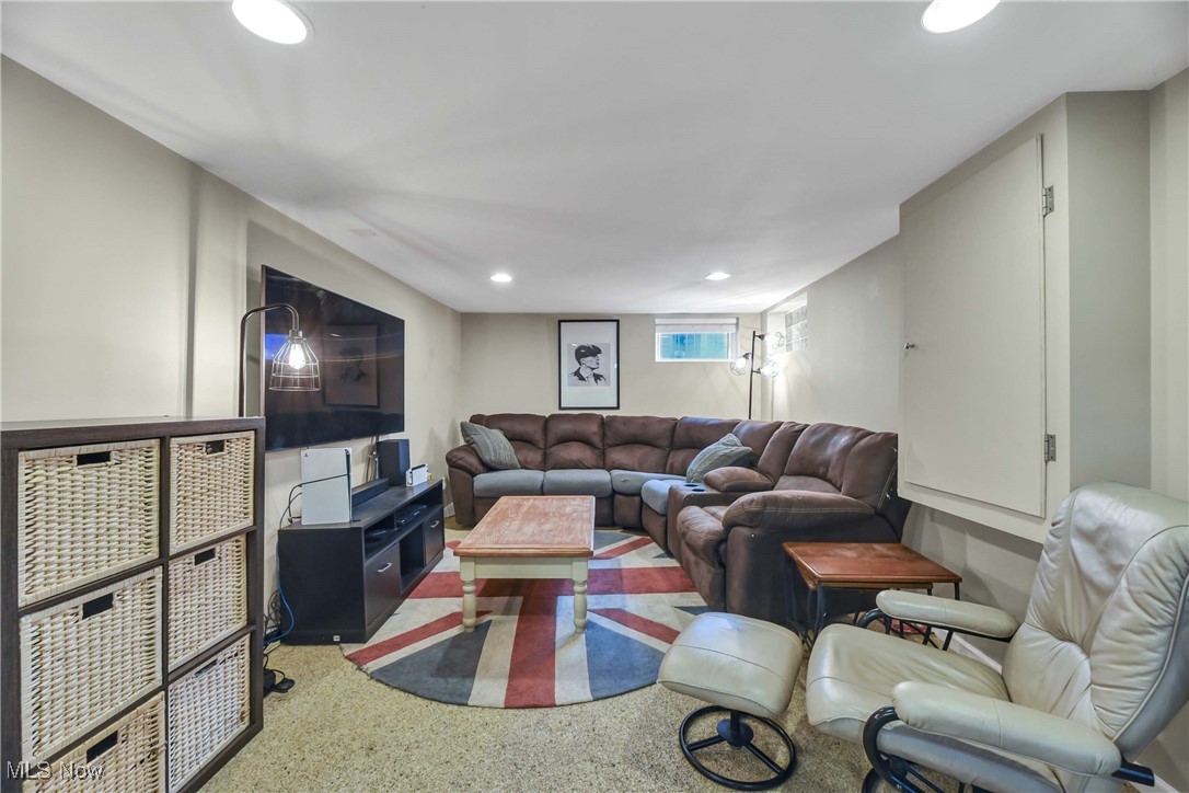 Lorain Woods - Residential