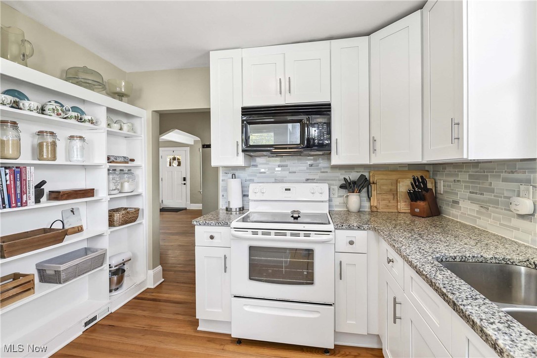 Lorain Woods - Residential