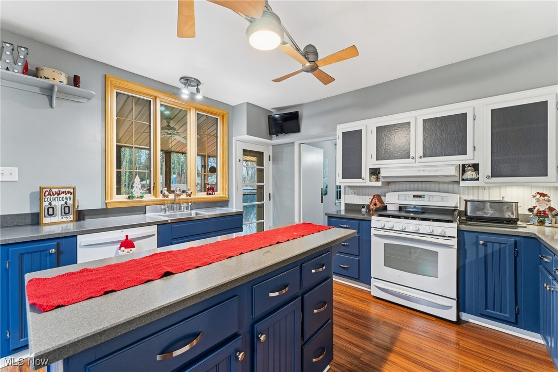 Everson Halls Country Club Ad - Residential