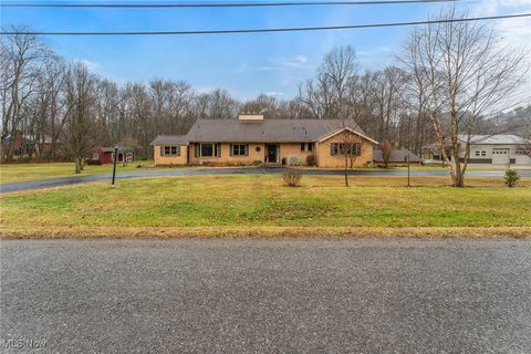 1137 Dairy Lane East Liverpool OH 43920