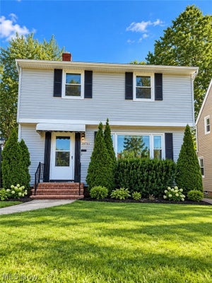 20704 GARDENVIEW DR, MAPLE HEIGHTS, OH 44137 - Image 0f0d48aa5d3cd659df916d702f320a16/2579872786
