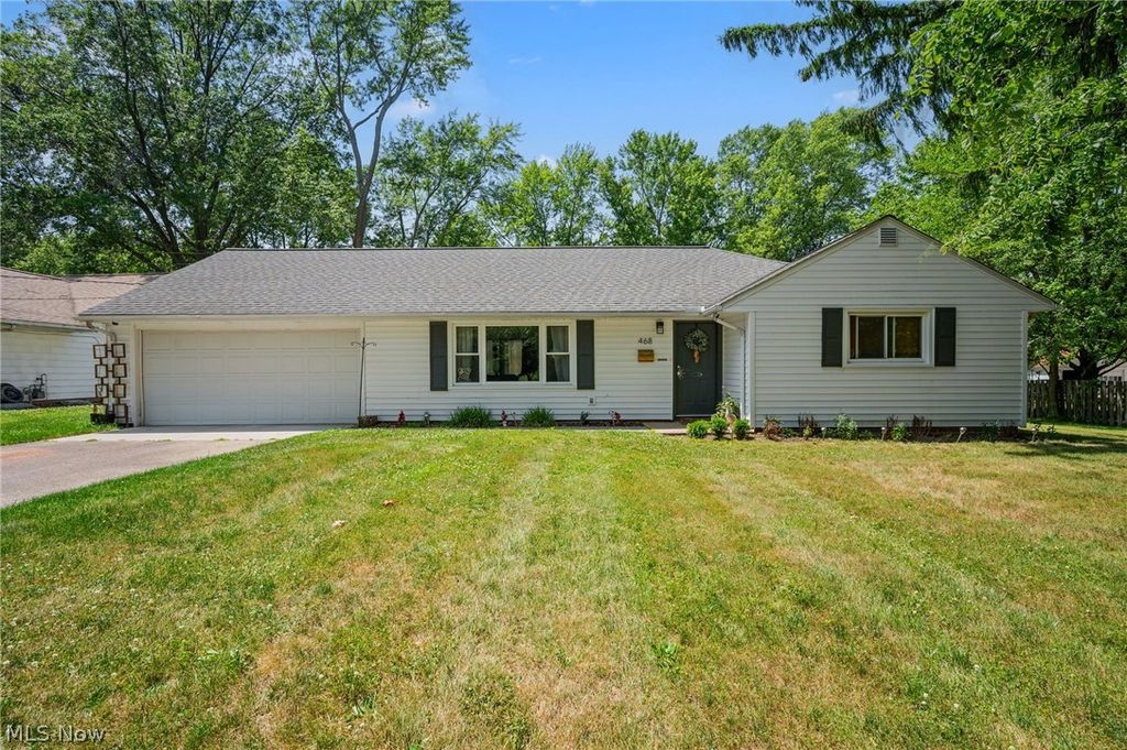 Photo of 468 Karl Drive, Richmond Heights, OH 44143 (MLS # 5224148)
