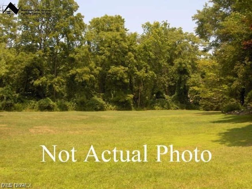 Over 1-acre front in Willoughby Hills and backs to Wickliffe. City water and utilities are all there. Buildable lot, sanitary sewers and gas. 2 Lots equal over an acre