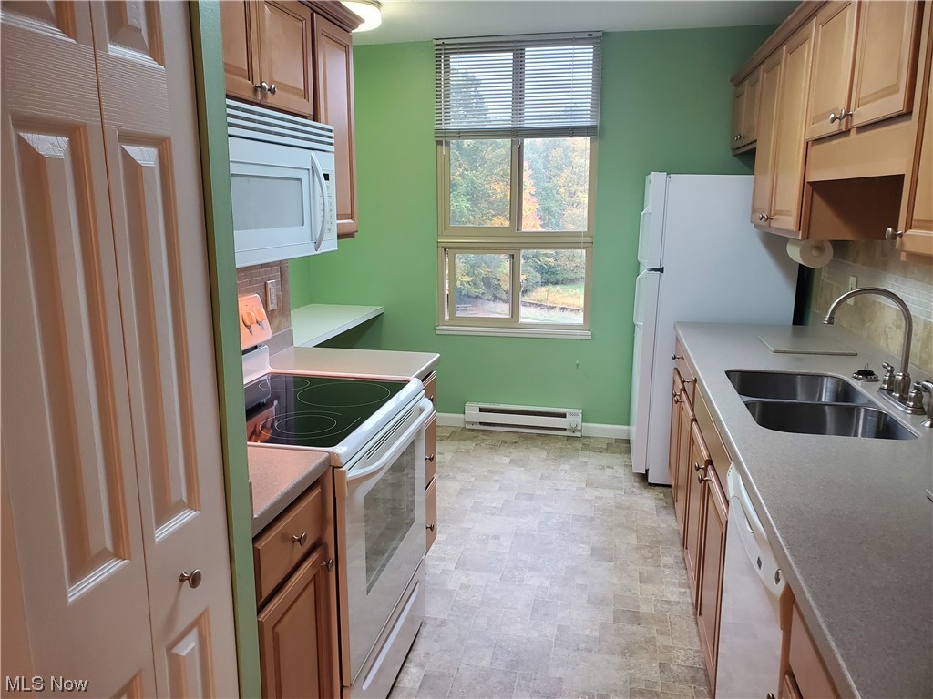 Silver Lake Towers Condo - Residential