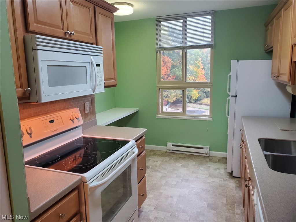 Silver Lake Towers Condo - Residential