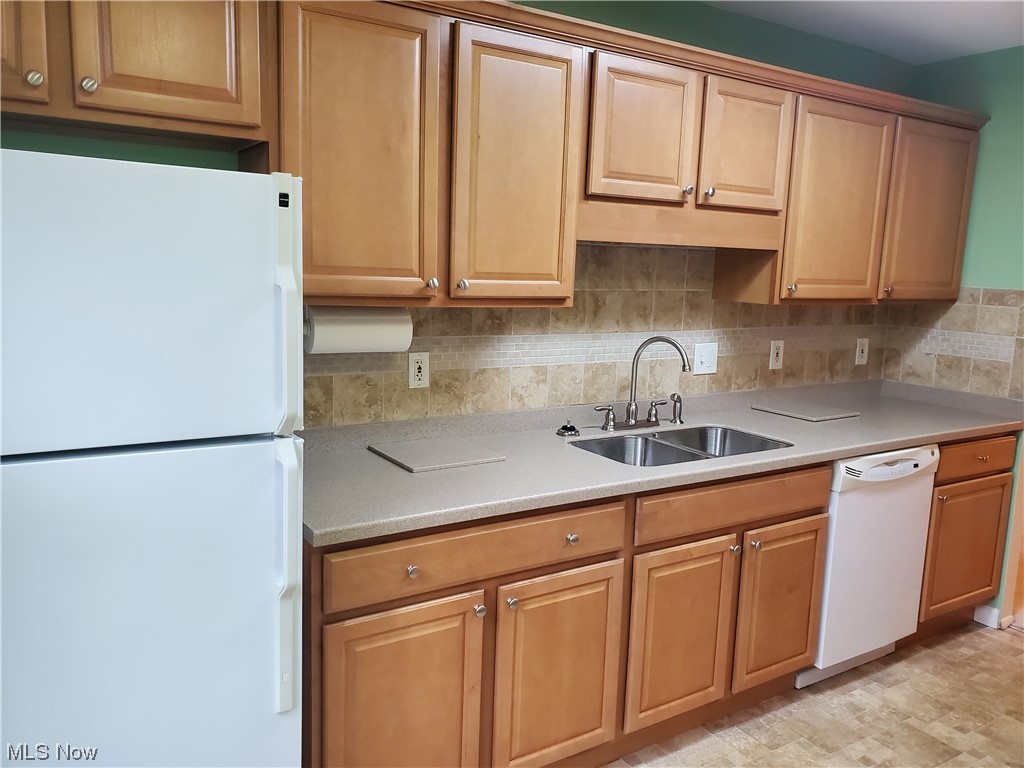 Silver Lake Towers Condo - Residential