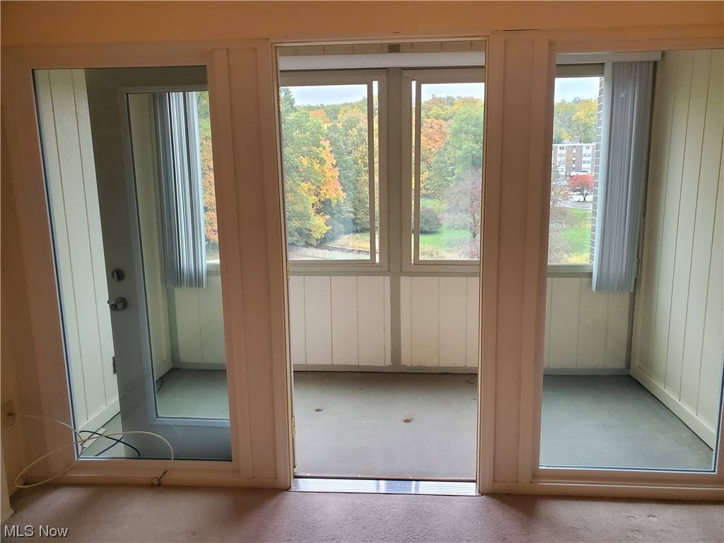 Silver Lake Towers Condo - Residential