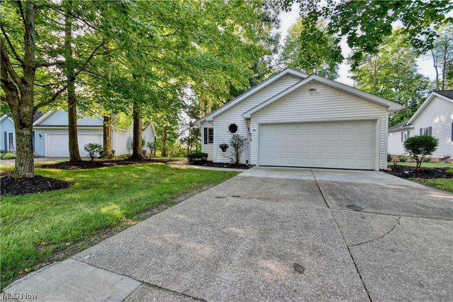 Updated 3 bedroom 2 bath freestanding condo in Burlington Oval! So many updates within the past four years- new floors throughout, house painted, new kitchen with new cabinets, new granite counter tops, new backsplash, and appliances. Beautiful treed lot with access to trail that covers the entire complex. Nice deck off side of house lets you enjoy the serenity and mature trees. House is on dead end street. One floor living at it's finest! Come make this home yours!