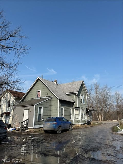 Tiny photo for 3835 Lake Avenue, Ashtabula, OH 44004 (MLS # 5187562)