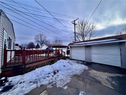 Tiny photo for 5212 E 105 Street, Garfield Heights, OH 44125 (MLS # 5189201)